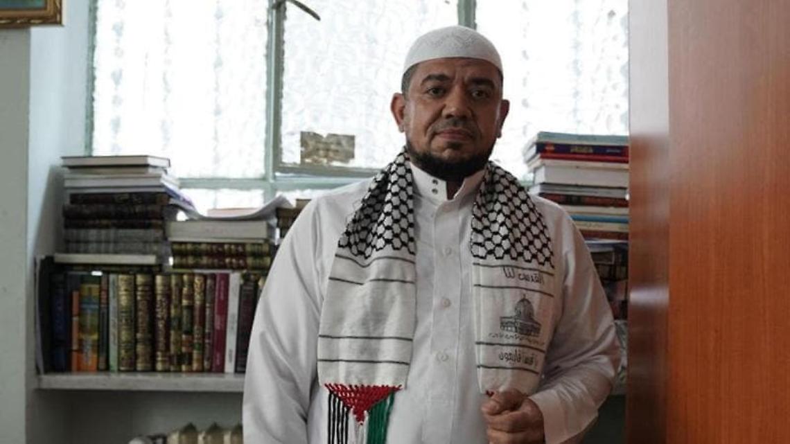 Flash mob davanti al Museo Egizio per l’imam Shahin, striscioni e volantini contro il decreto di espulsione