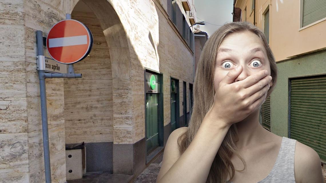 Crolla il muro di una casa