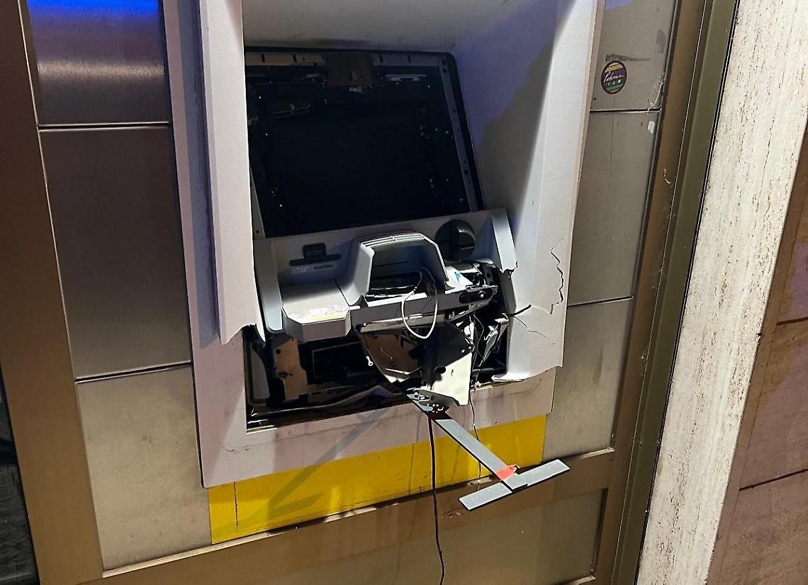 Assalto al bancomat 