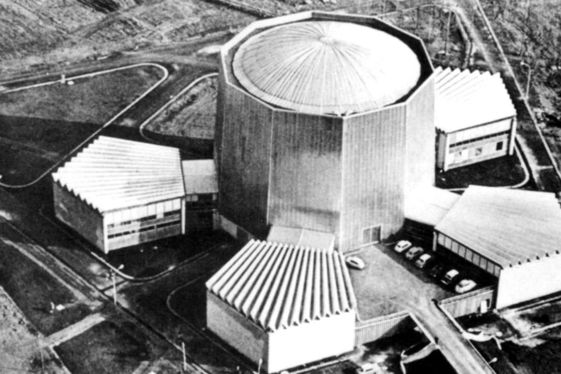 Lo Stato compra le scorie nucleari, Stellantis incassa, Elkann ride e i cittadini restano "fregati"