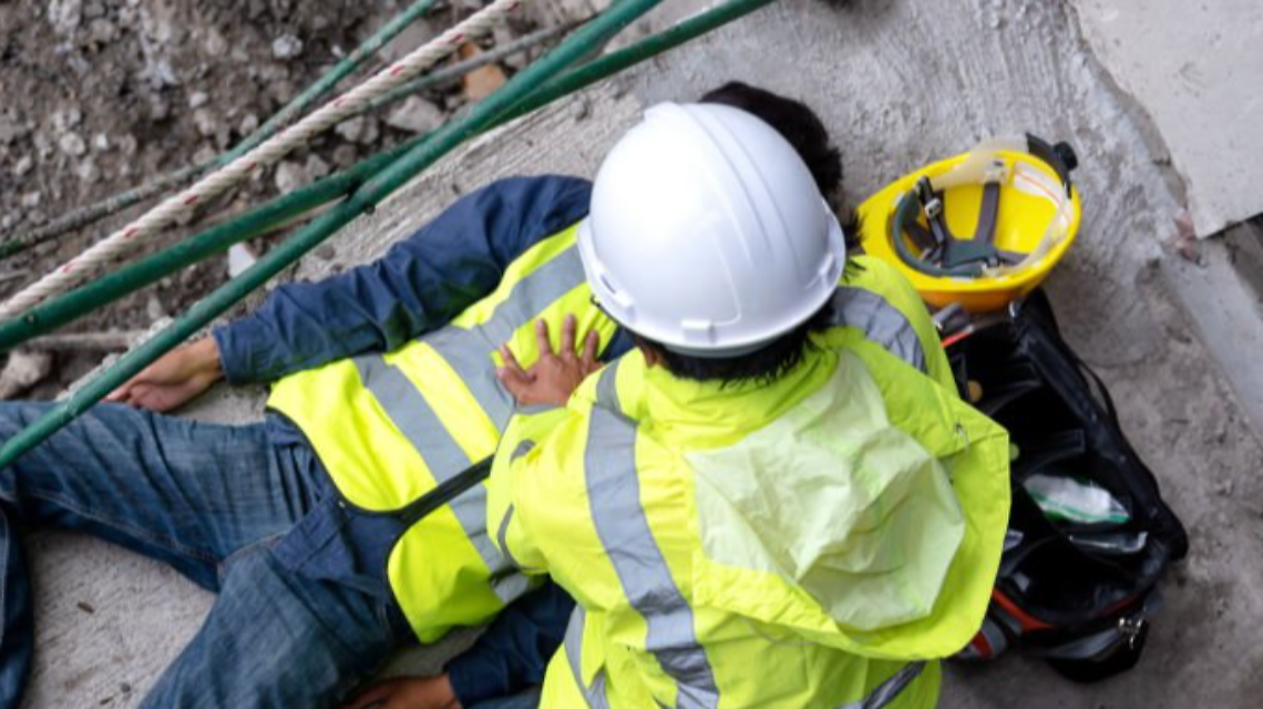 Il Natale delle vittime del lavoro: " tre morti al giorno sono una guerra vera e propria&rdquo;