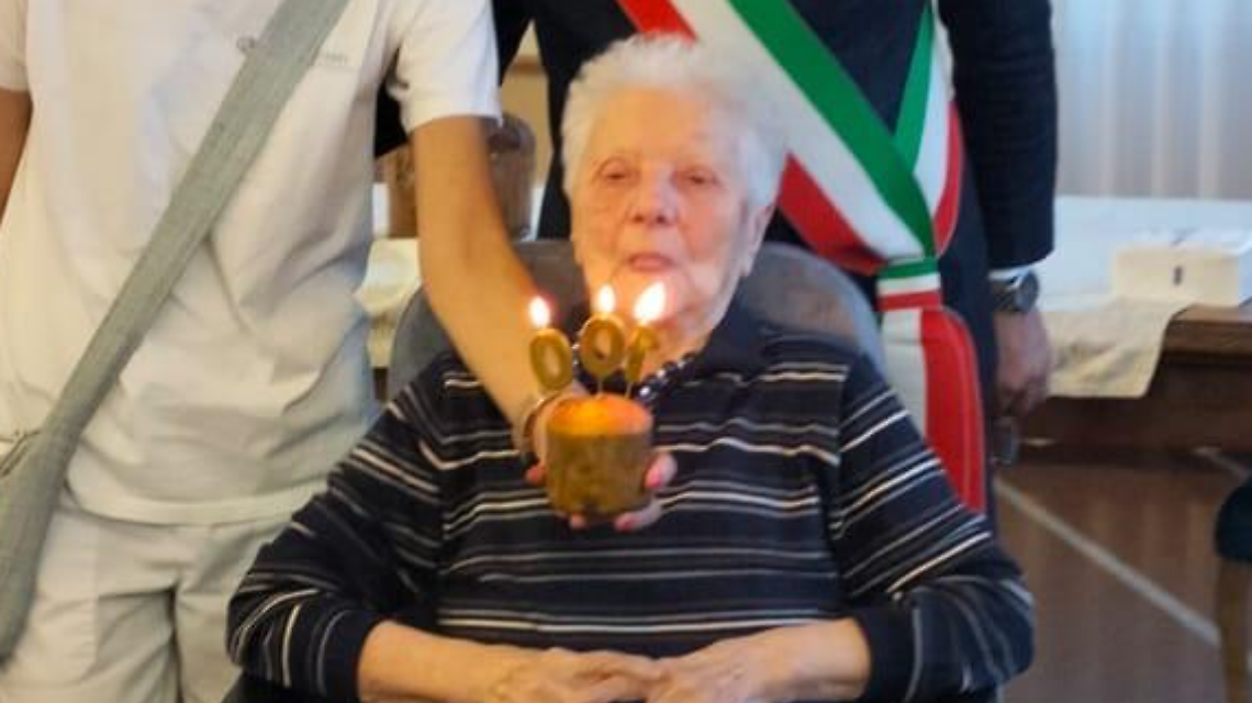 100 anni di vita, lavoro e amore:  Volpiano festeggia Ugolina Cicconi