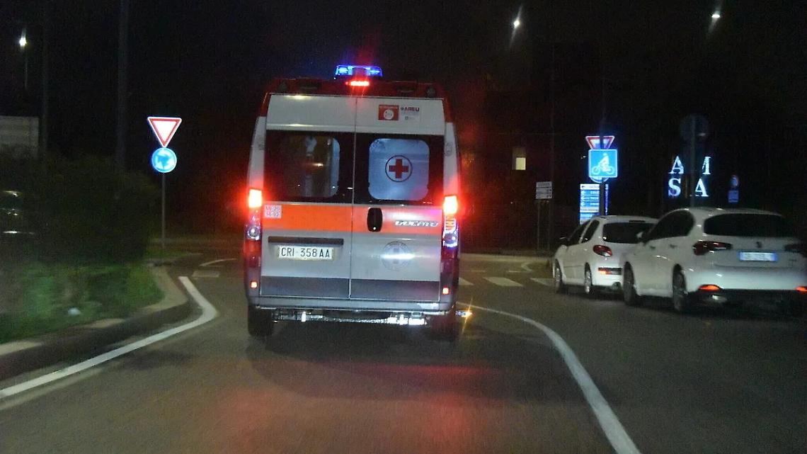 Capodanno a Torino: tre feriti per i botti. Alcol e sirene tutta la notte