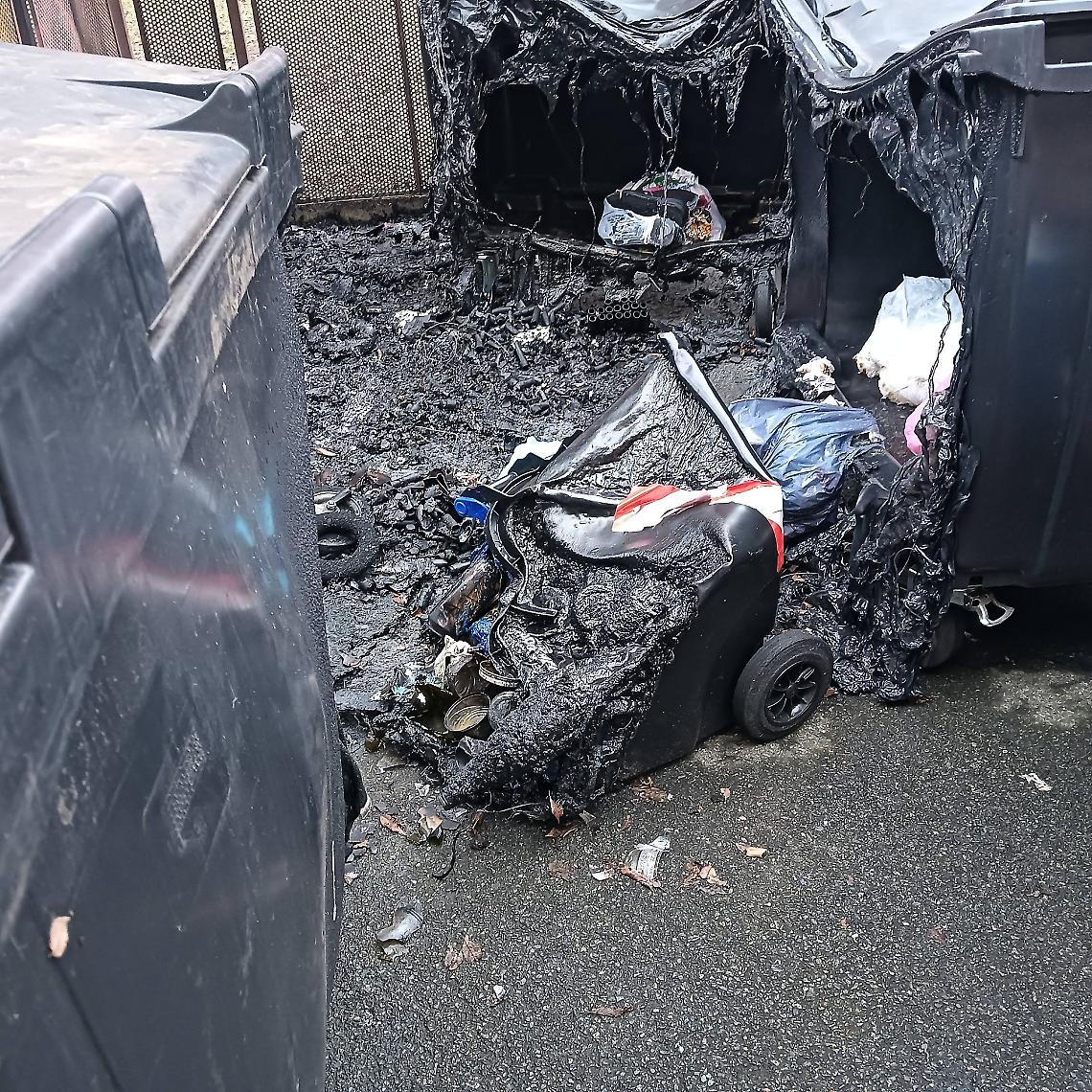 Capodanno di fuoco a Settimo Torinese. Botti vietati, cassonetti bruciati e il degrado che avanza