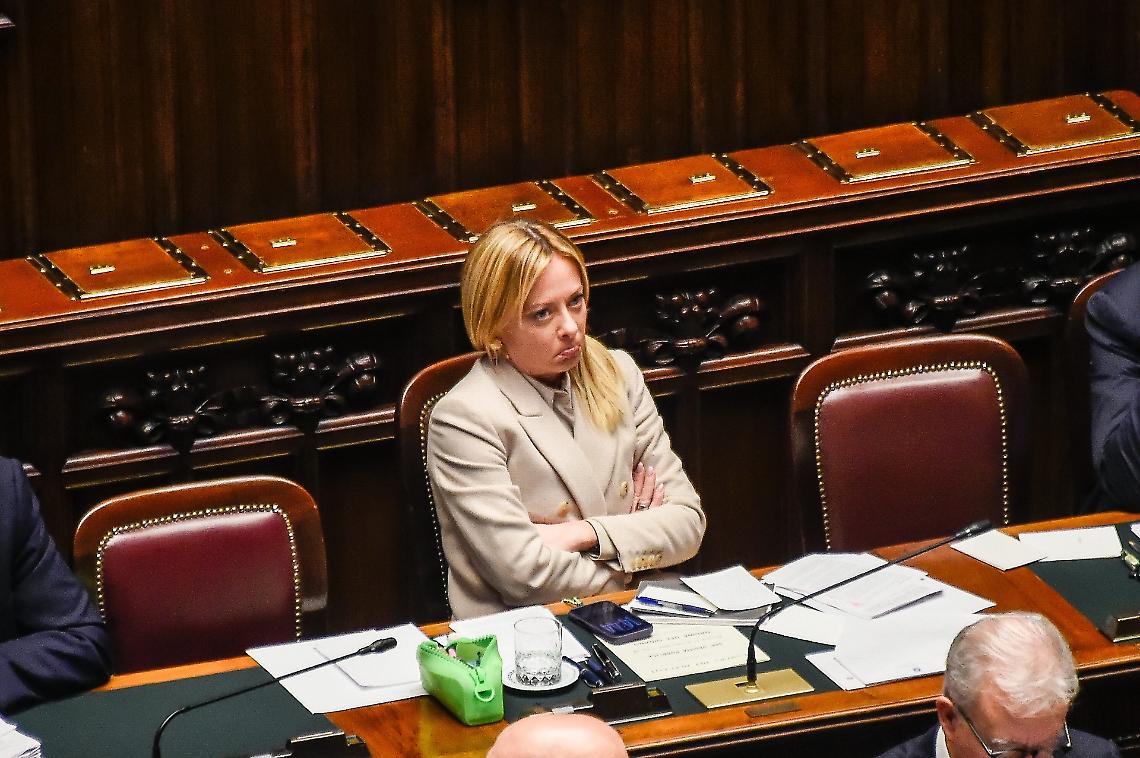 L&rsquo;anno della democrazia imbavagliata: guerra, ipocrisia e presa in giro di massa