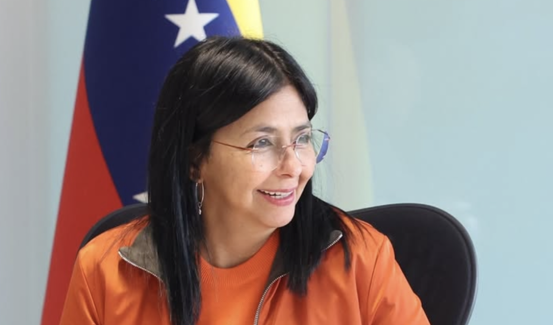 Il petrolio prima di tutto: Trump abbandona Mar&iacute;a Corina Machado e punta su Delcy Rodr&iacute;guez