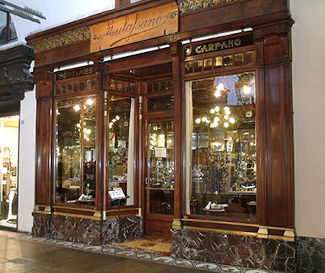 Torino 1926, Caff&egrave; Mulassano e il mito: un secolo di tramezzino