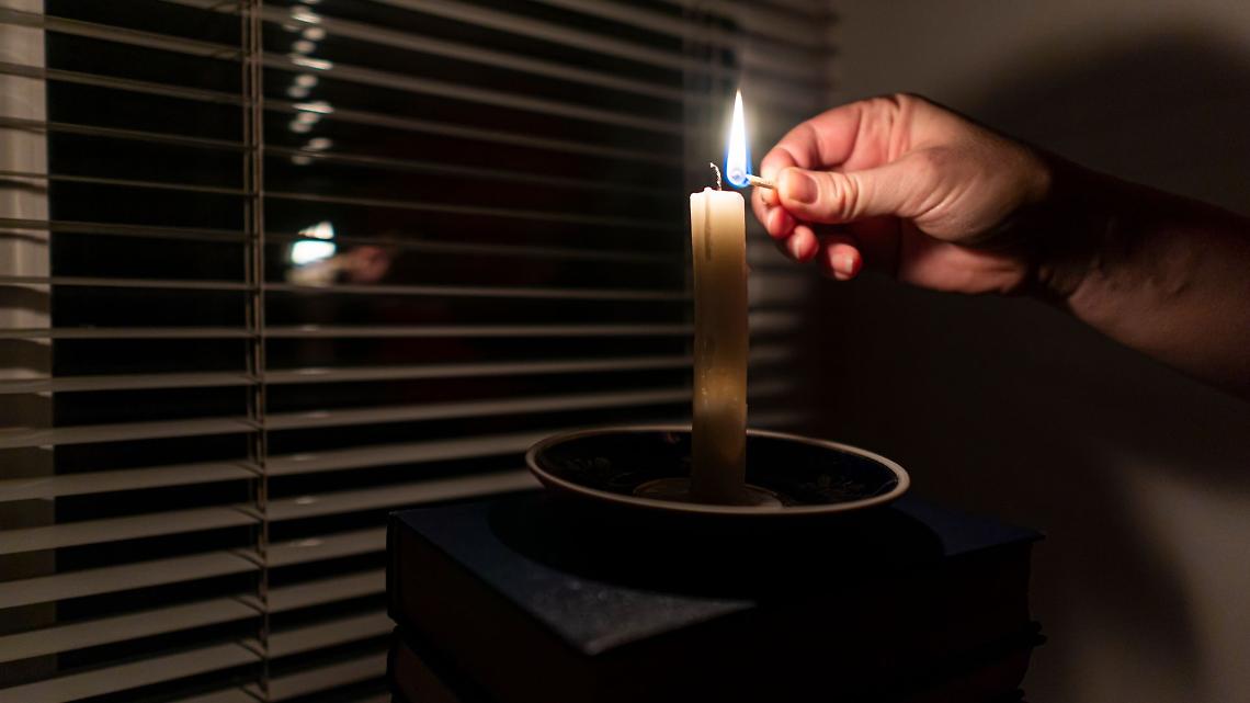 Blackout a raffica a Rivoli e scuola Don Milani ancora chiusa, Fratelli d&rsquo;Italia va all'attacco