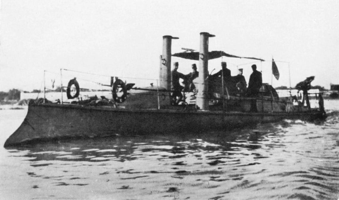 Il giallo  della torpediniera inghiottita dal lago. Un giallo irrisolto da 130 anni 