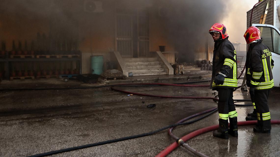Vigili del fuoco, foto d'archivio