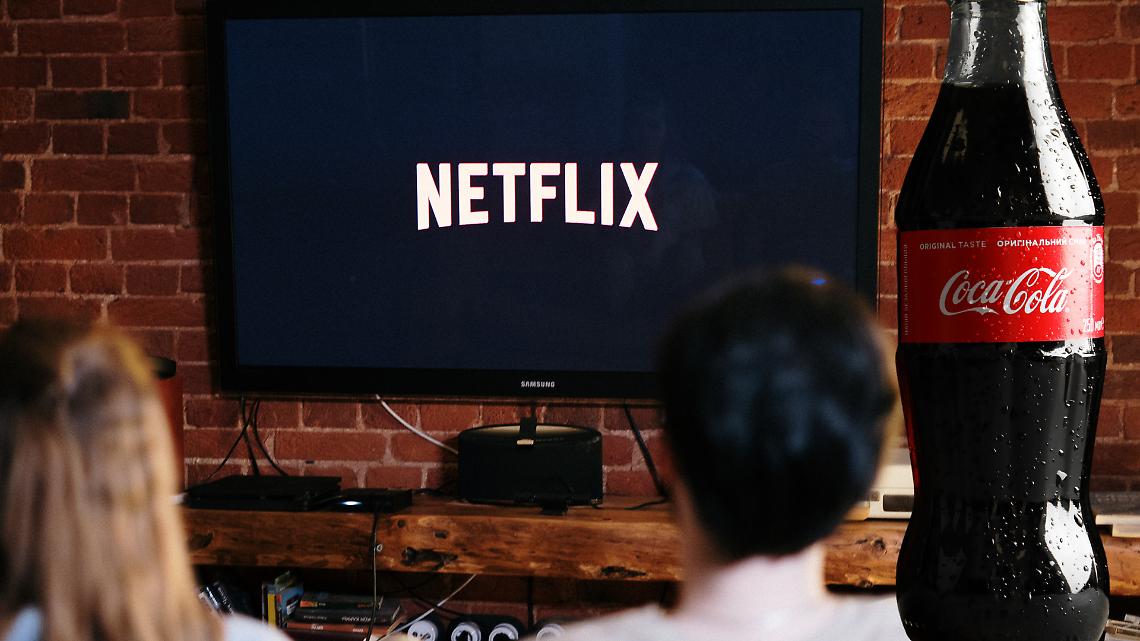 Dalla Coca-Cola a Netflix: la Danimarca boicotta i marchi Usa 