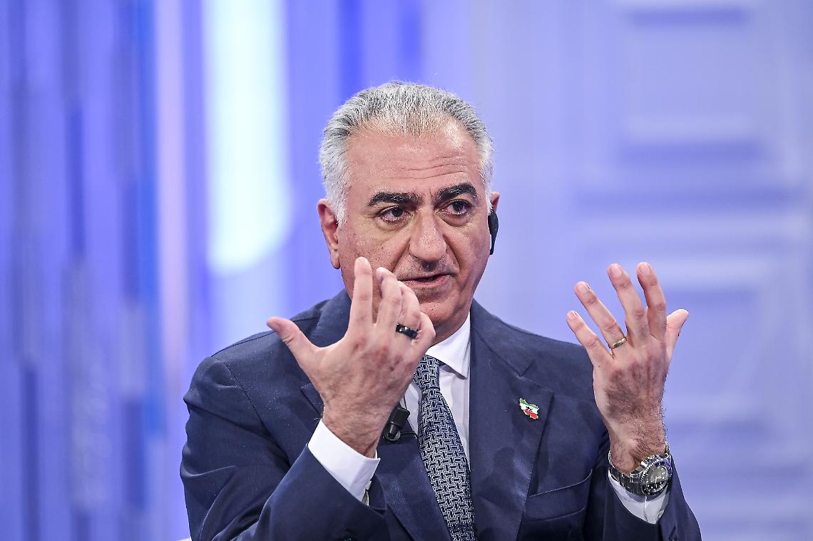 Reza Pahlavi pu&ograve; davvero guidare l&rsquo;Iran dopo la Repubblica islamica?