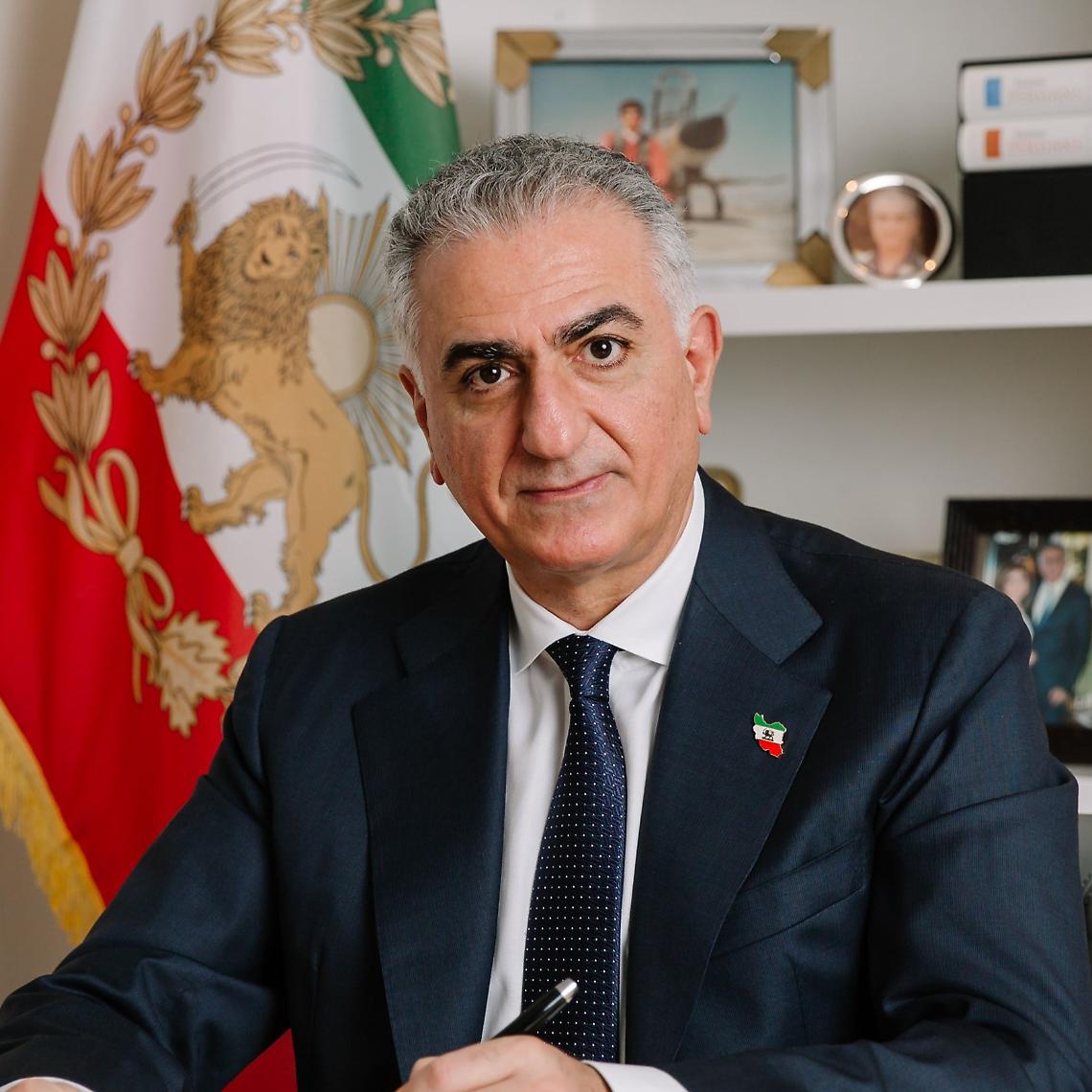L&rsquo;Iran sull&rsquo;orlo dello scontro finale? Reza Pahlavi chiama alla conquista delle citt&agrave; mentre il regime spegne Internet
