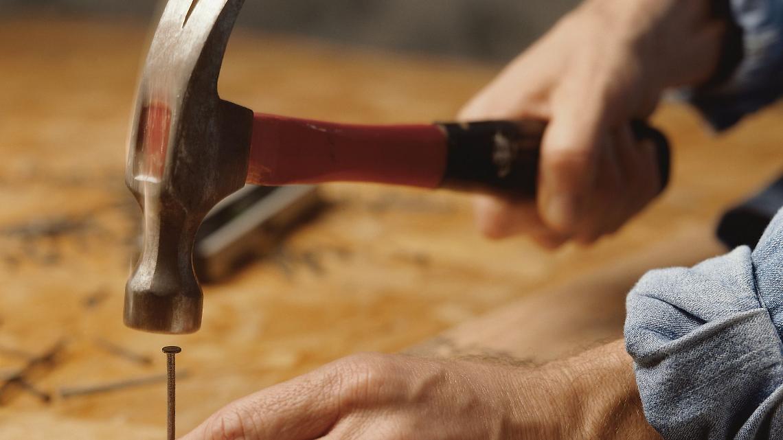 Gli antichi chiodaioli delle Valli di Lanzo, a Vi&ugrave; la memoria di un mestiere che ha costruito la montagna