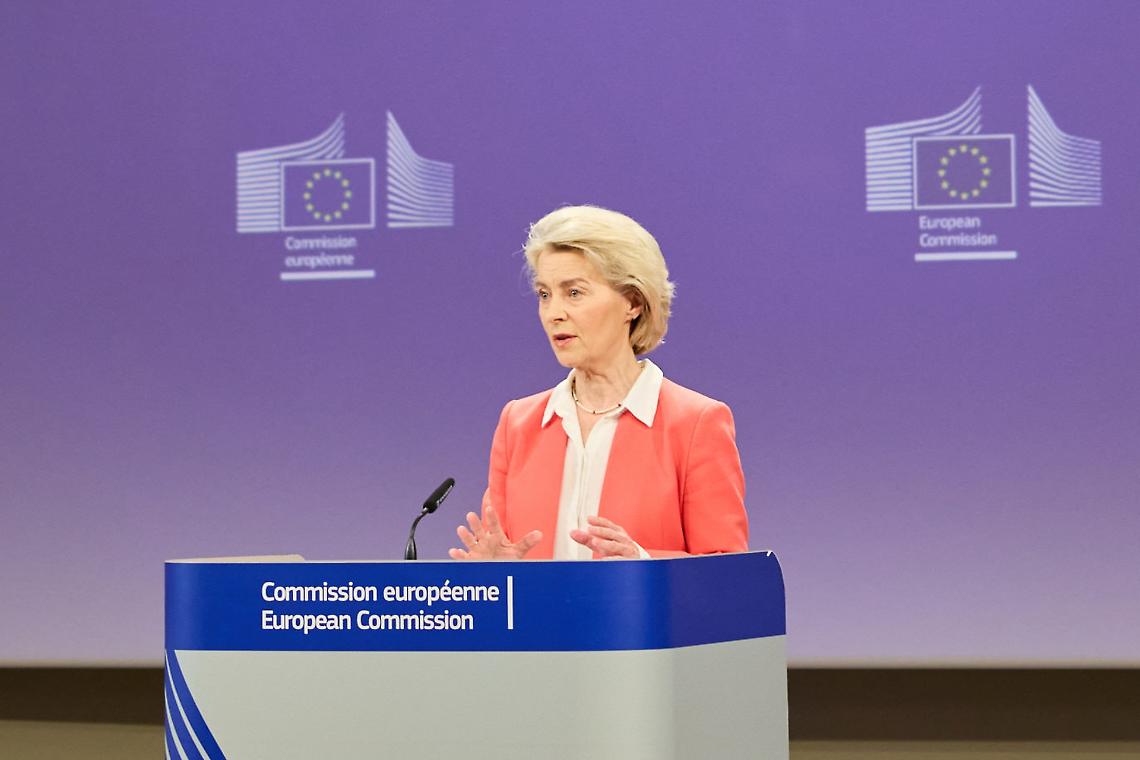 L&rsquo;Europa presta 90 miliardi all&rsquo;Ucraina e presenta il conto alla Russia