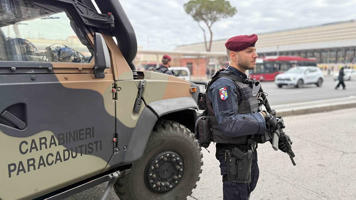 NON CANCELLARE Zone rosse, stazioni blindate e stretta sulle baby gang: il nuovo cantiere della sicurezza in Italia