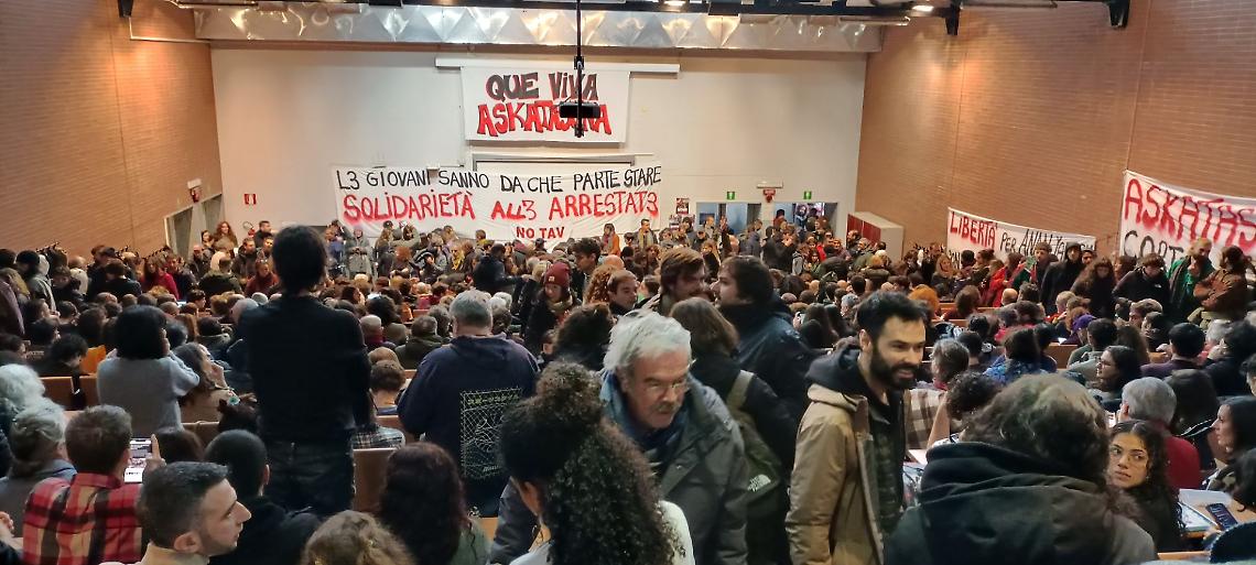 Askatasuna rilancia da Torino: &ldquo;All&rsquo;attacco del governo rispondiamo organizzandoci&rdquo;