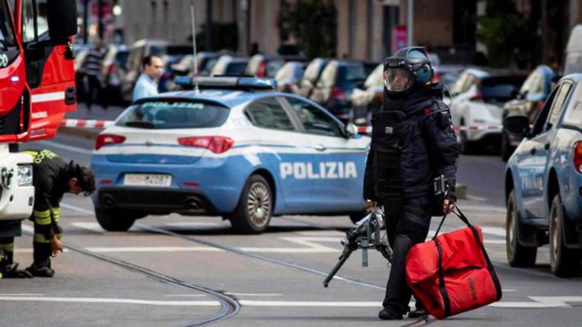 A San Donato esplode una bomba