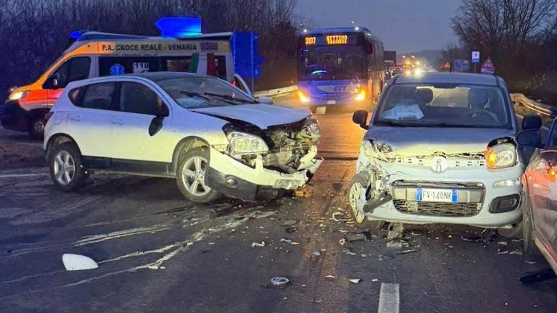 Incidente stradale tra Settimo Torinese e Castiglione: tre auto coinvolte