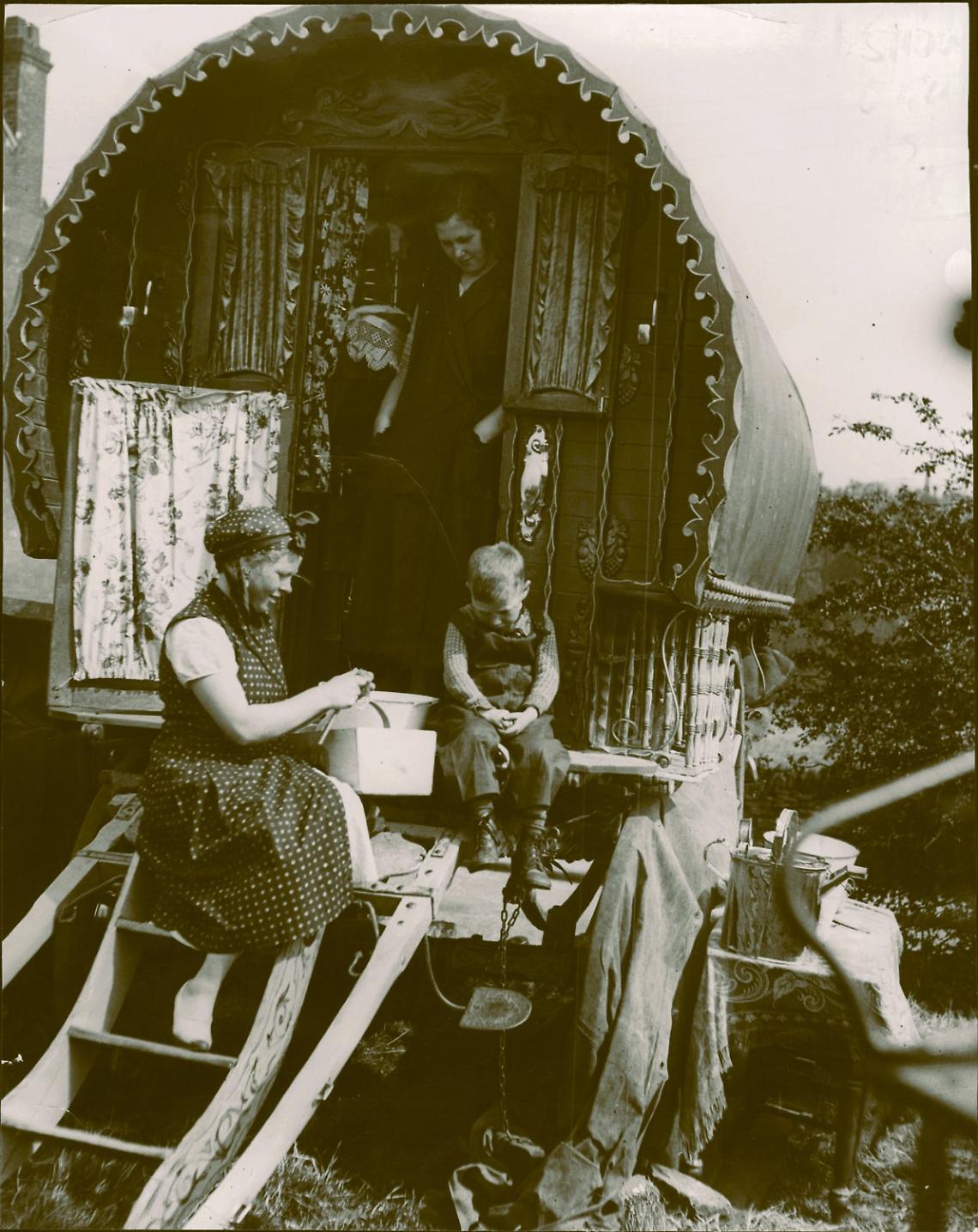 Sulle tracce dei Sinti: chi sono e da dove vengono