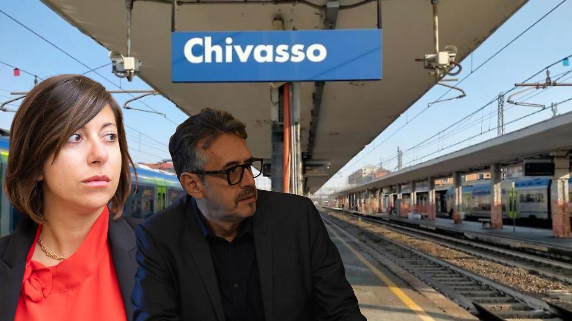 Disabato e Unia, sullo sfondo la stazione di Chivasso