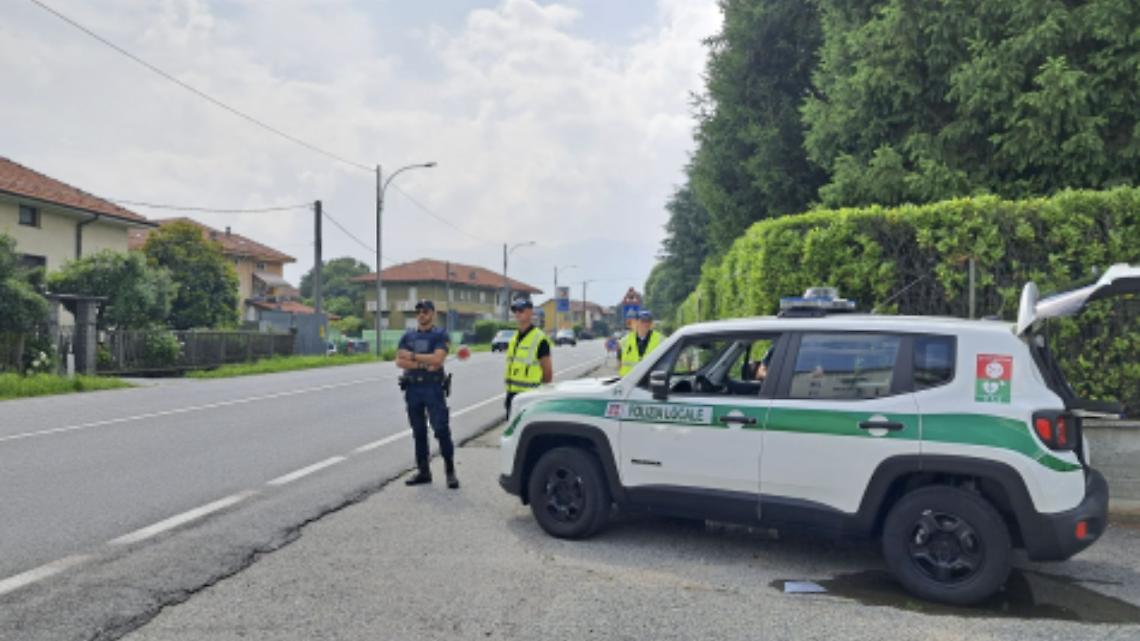 Guidava senza patente su un&rsquo;auto sotto sequestro: sanzioni e confisca a Giaveno