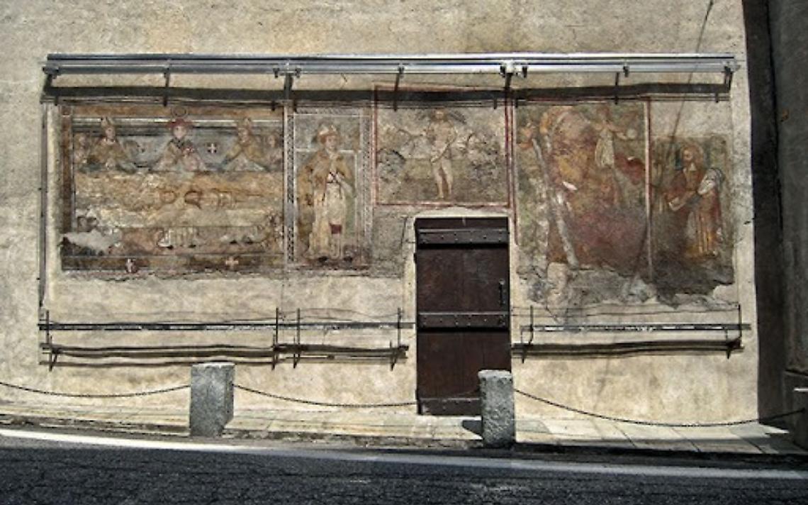 Gli affreschi del '500 sulla parete esterna della cappella di Voragno