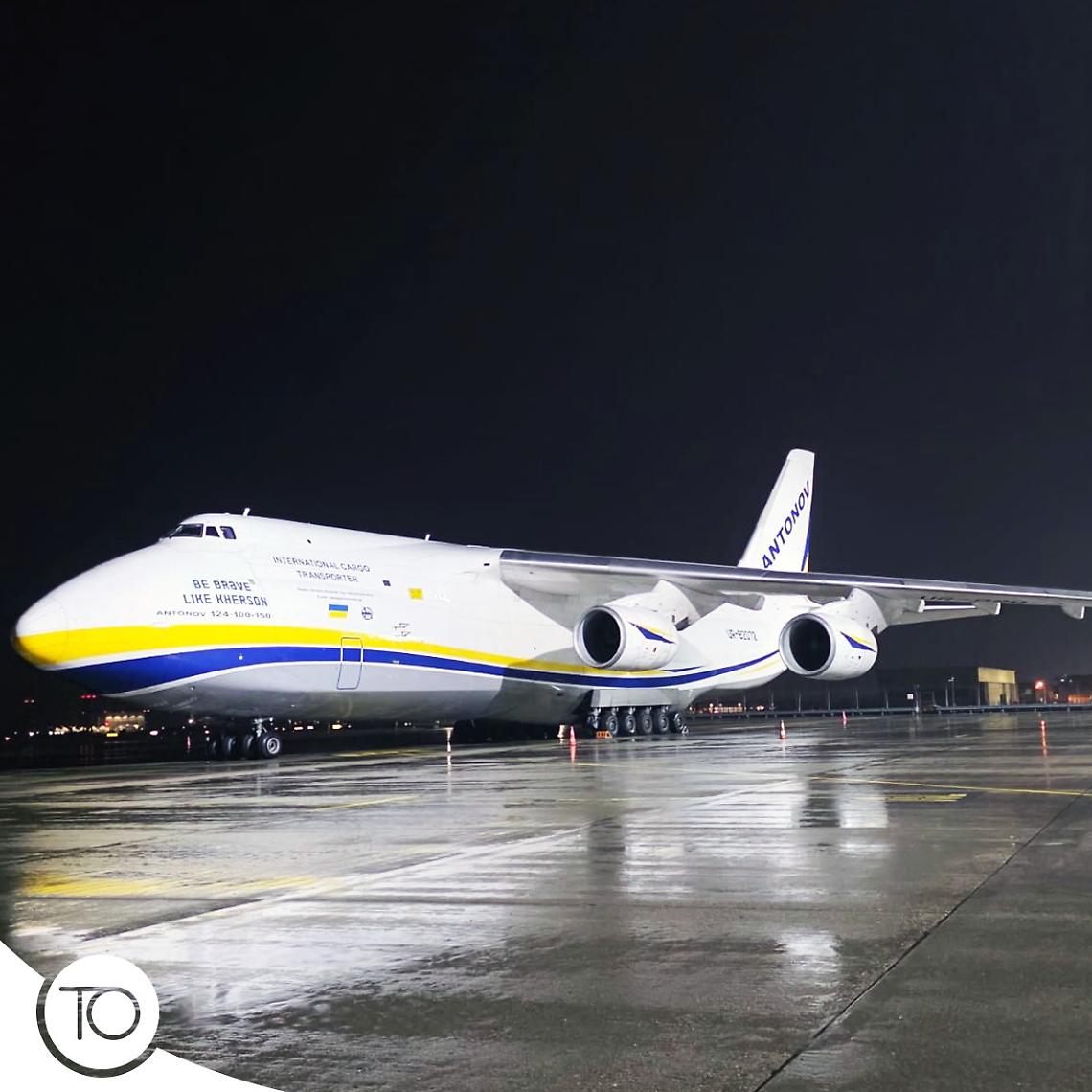 Il gigante dei cieli torna a Caselle: l&rsquo;Antonov An-124 atterra nella notte a Torino