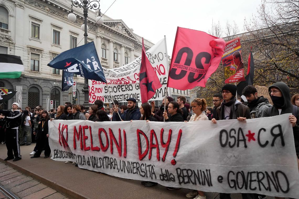 Un posacenere lanciato in piazza e il confine tra protesta e reato: otto mesi al giovane del &ldquo;No Meloni Day&rdquo;