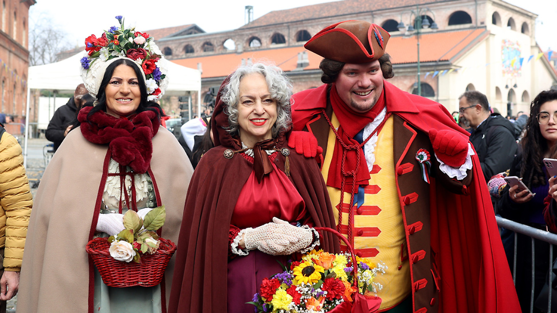 Il Carnevale del Balon torna a Borgo Dora: 14 gruppi storici e la maschera della Rusnenta