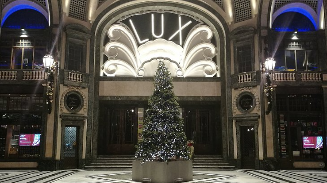 Chiuso il Cinema Lux: dopo il rogo di Crans-Montana scatta lo stop alla storica sala di Galleria San Federico