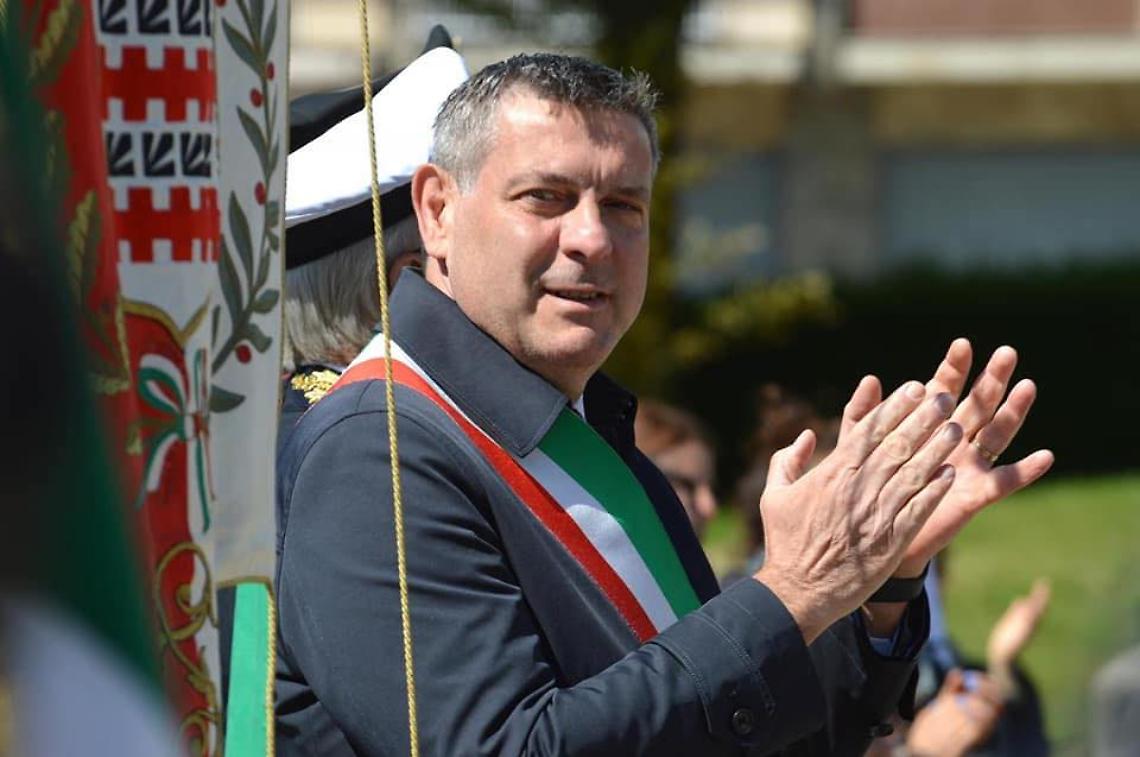 Borgaro, una recinzione accende il dibattito