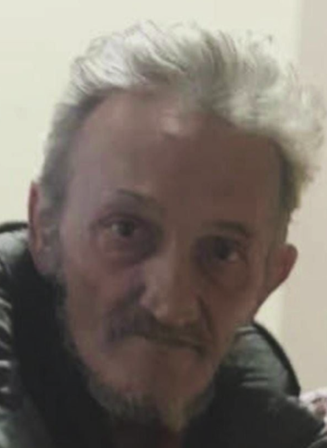 Sparito in ciabatte dall'ospedale di Chivasso: "Chi l'ha visto?" sulle tracce di Virz&igrave;