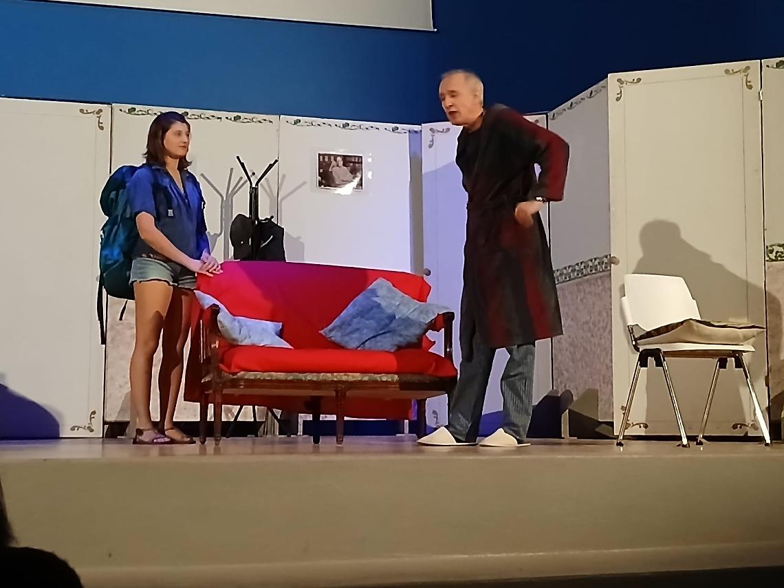 Neil Simon a Bosconero: &ldquo;Un giardino di aranci fatti in casa&rdquo; tra ironia e fragilit&agrave;