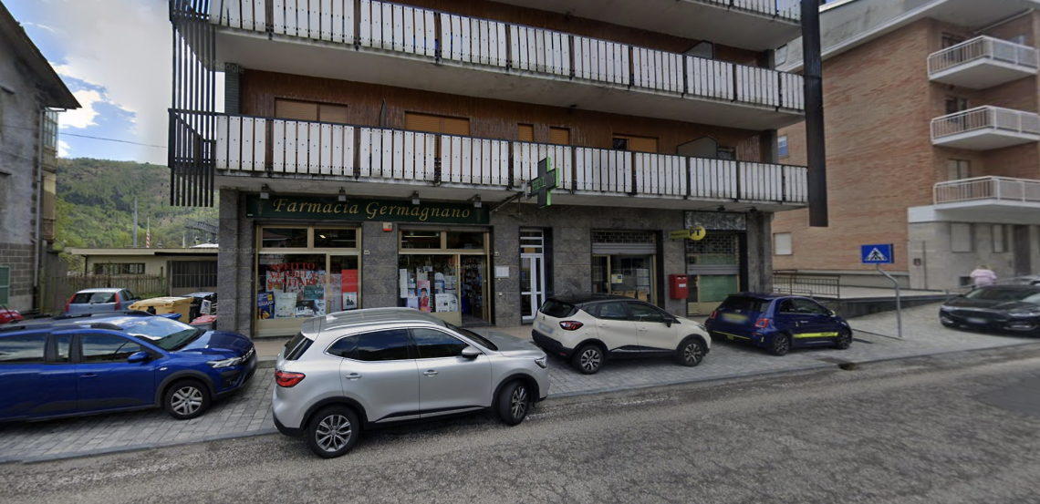 Marciapiedi, parcheggi e suolo pubblico: a Germagnano spuntano dubbi su concessioni, atti e lavori lungo via Celso Miglietti