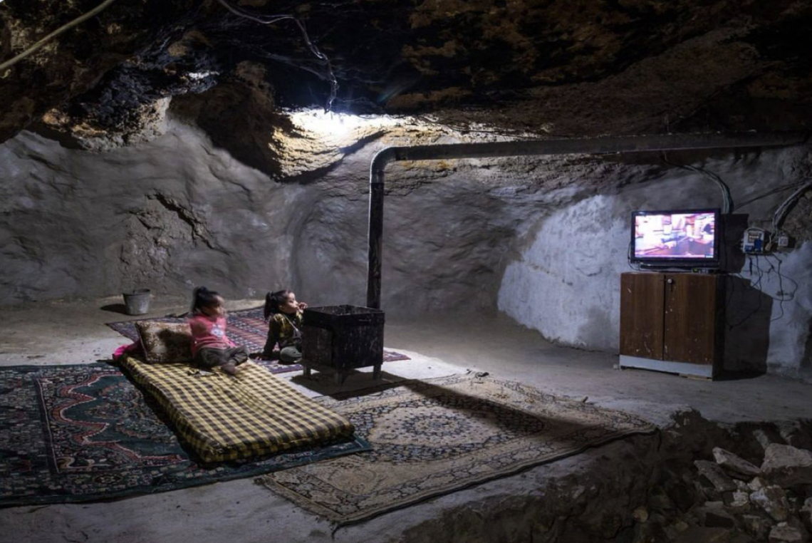 Perch&eacute; famiglie palestinesi sono costrette a vivere nelle grotte: demolizioni, coloni e nuove leggi israeliane in Cisgiordania