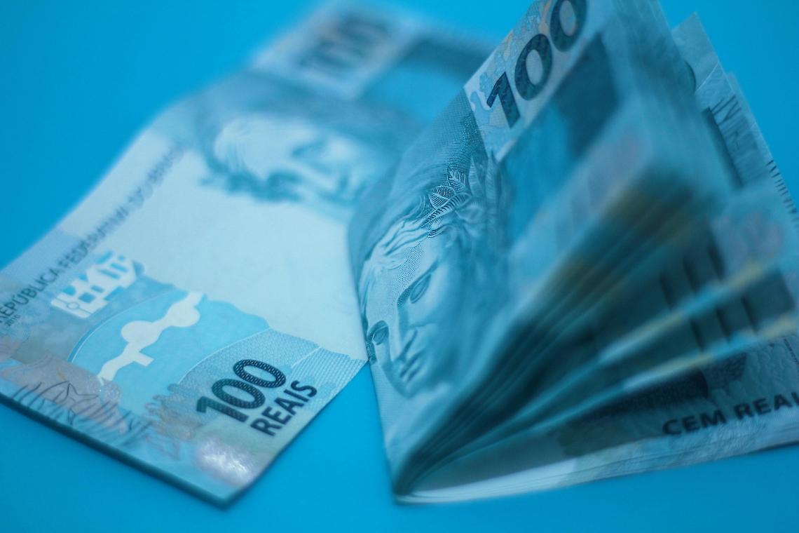 1,2 miliardi di euro falsi spediti in Europa: 379 pacchi dalla Cina, maxi operazione Europol