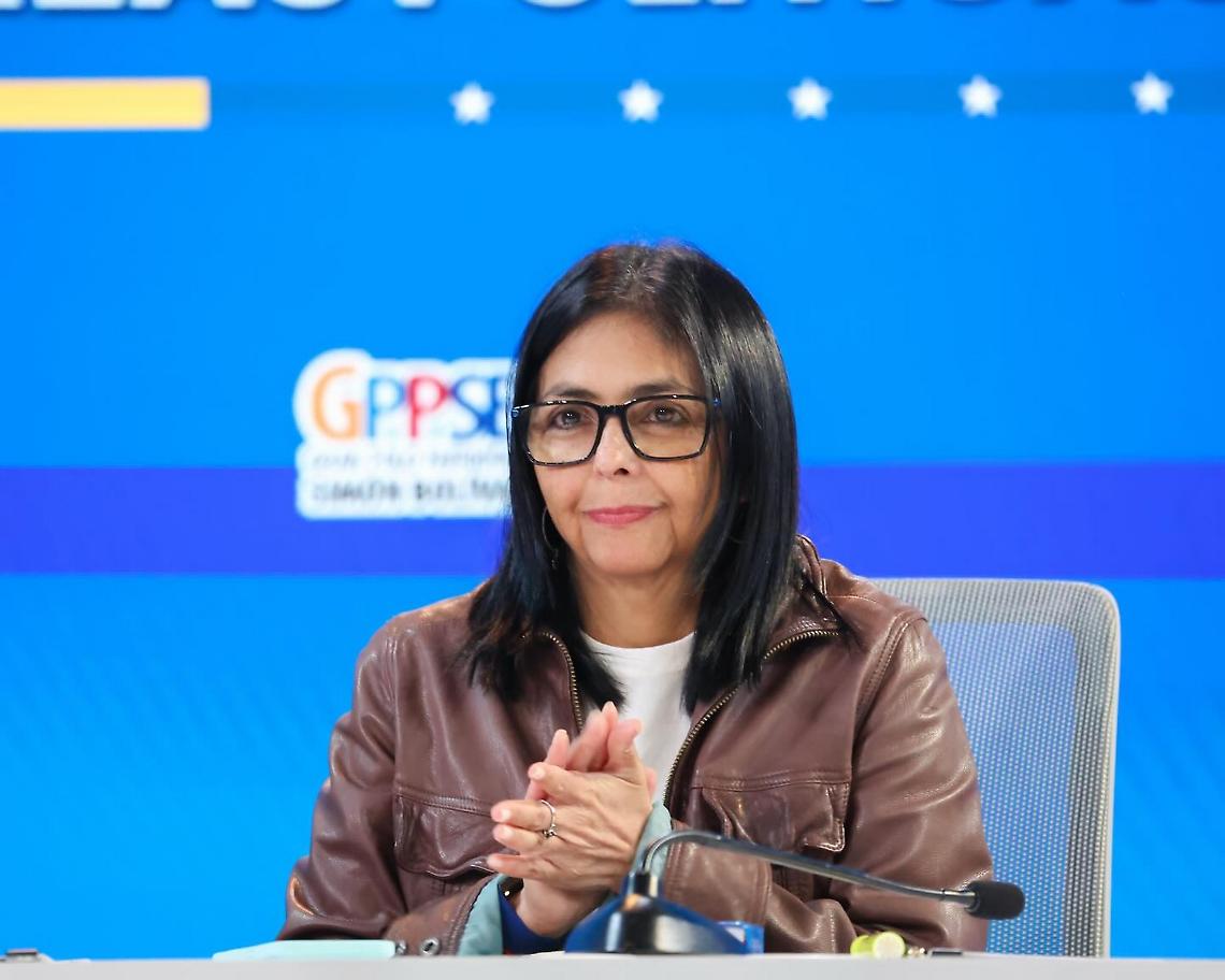 Venezuela nel vuoto di potere: Delcy Rodr&iacute;guez promette elezioni libere dopo la cattura di Nicol&aacute;s Maduro, ma chi controller&agrave; davvero il voto?