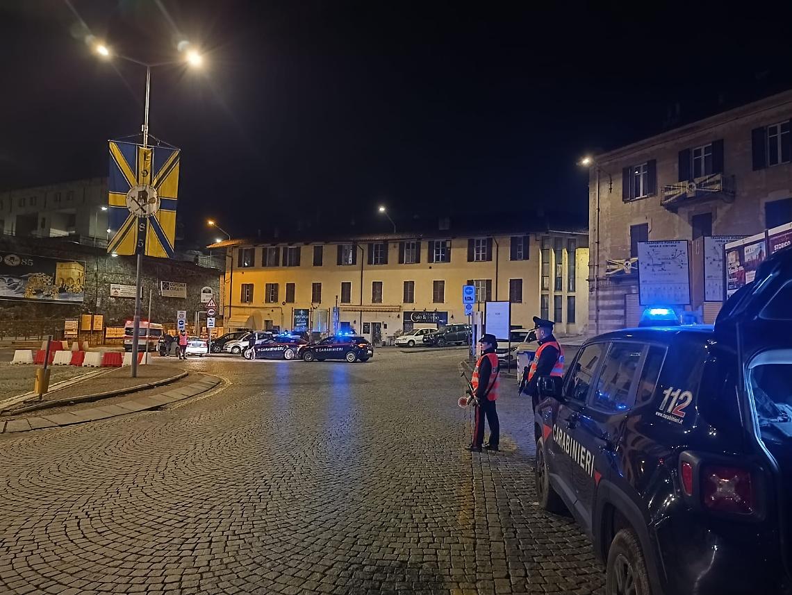 Carnevale di Ivrea, 170 alcoltest in una notte: cinque guidatori oltre il limite e droga tra i giovani