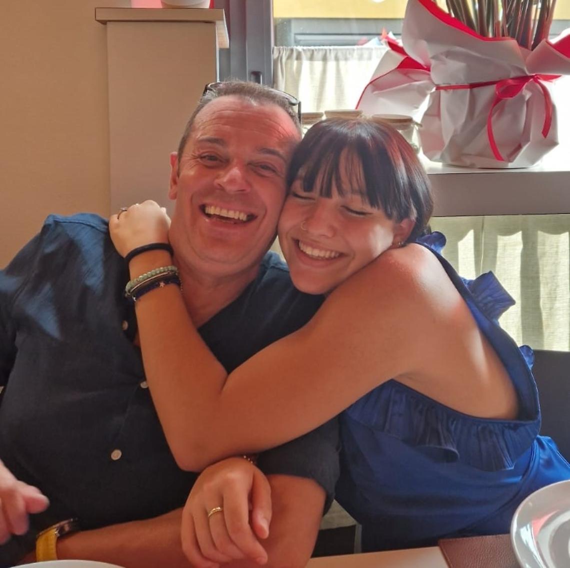 Paolo Lorenzini con la figlia Claudia (foto dal profilo facebook)