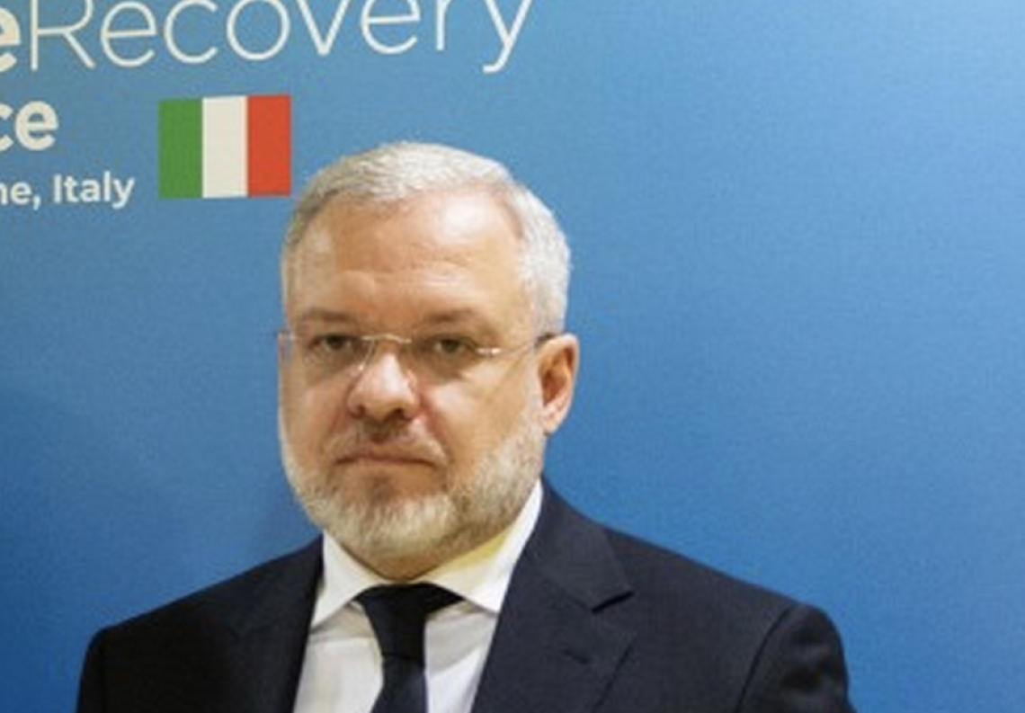 Ex ministro ucraino fermato mentre fugge in treno: tangenti fino al 15% sugli appalti nucleari, esplode il caso Midas