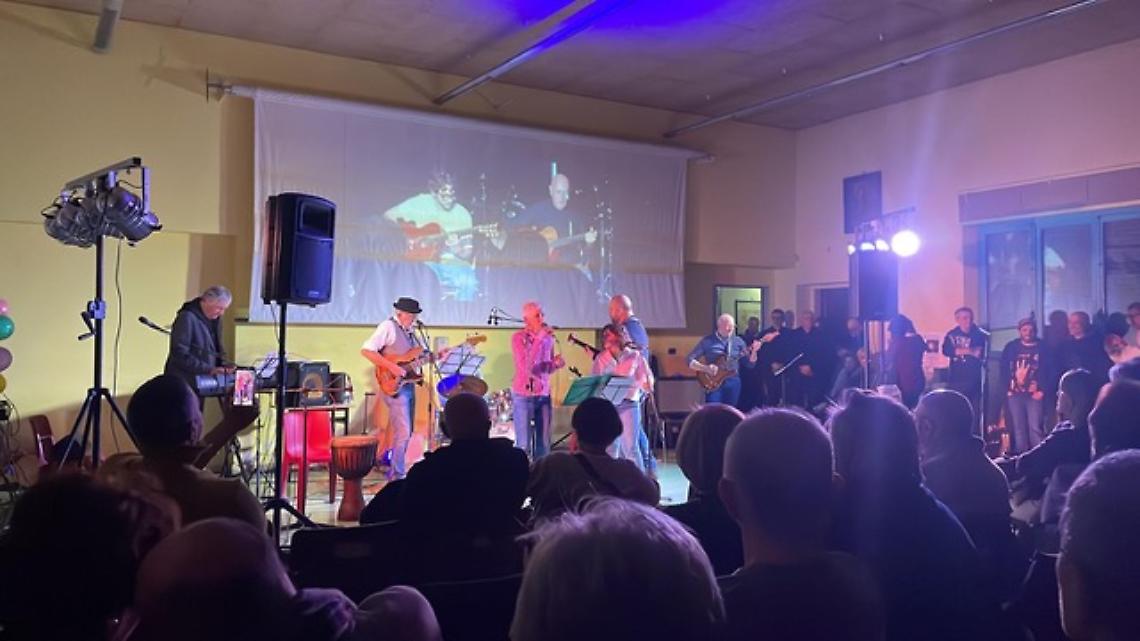 San Maurizio canta per Aio: una notte di rock, blues e memoria