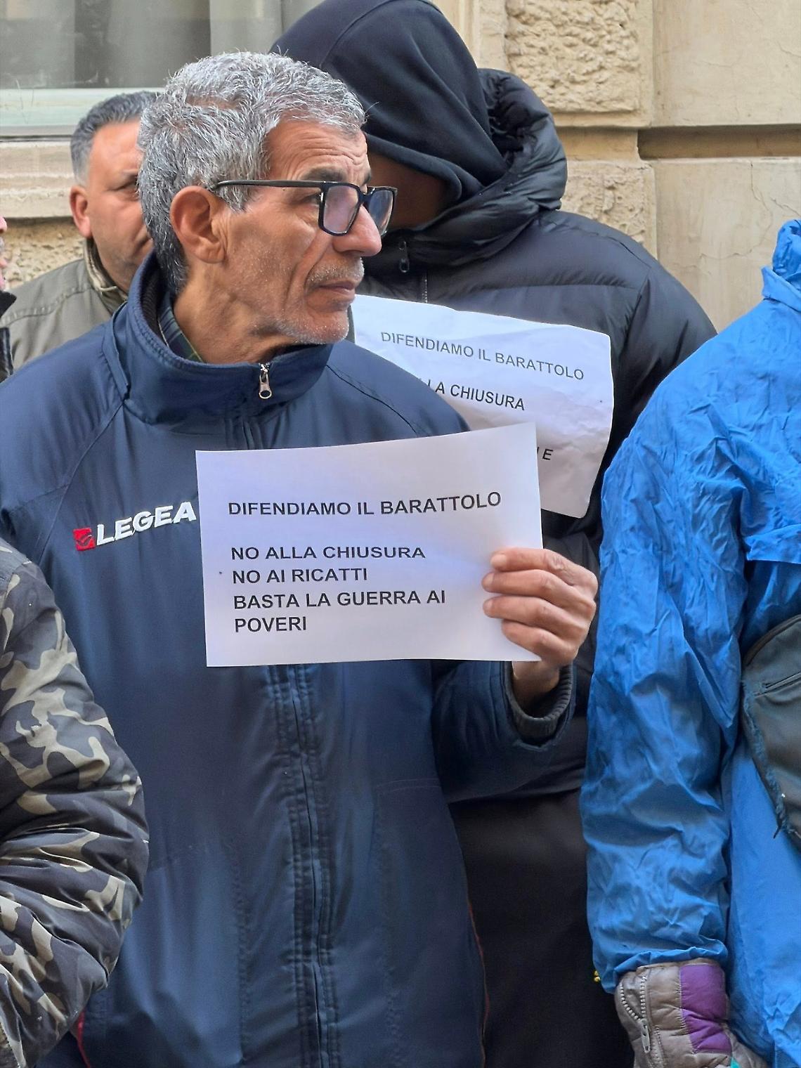 Barattolo, tonnellate di polemiche: in Commissione esplode il caso del mercato di via Carcano