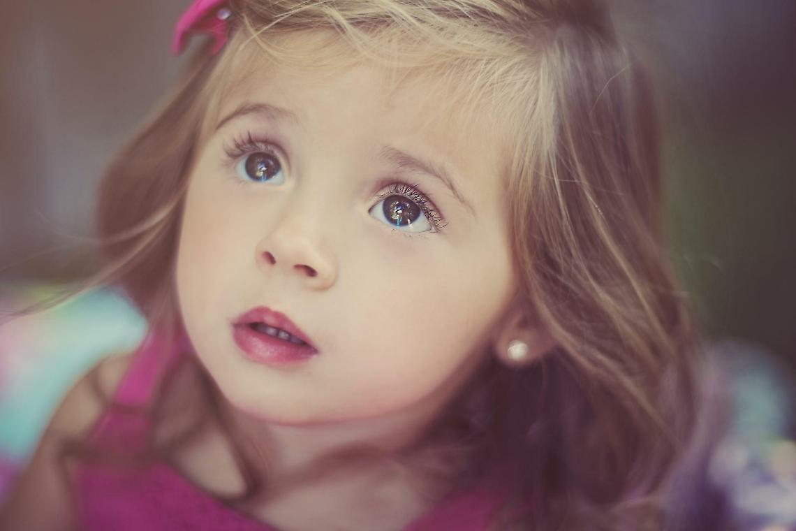 Nicole, la bambina senza padre: Dna smentisce l&rsquo;uomo che la port&ograve; in Italia