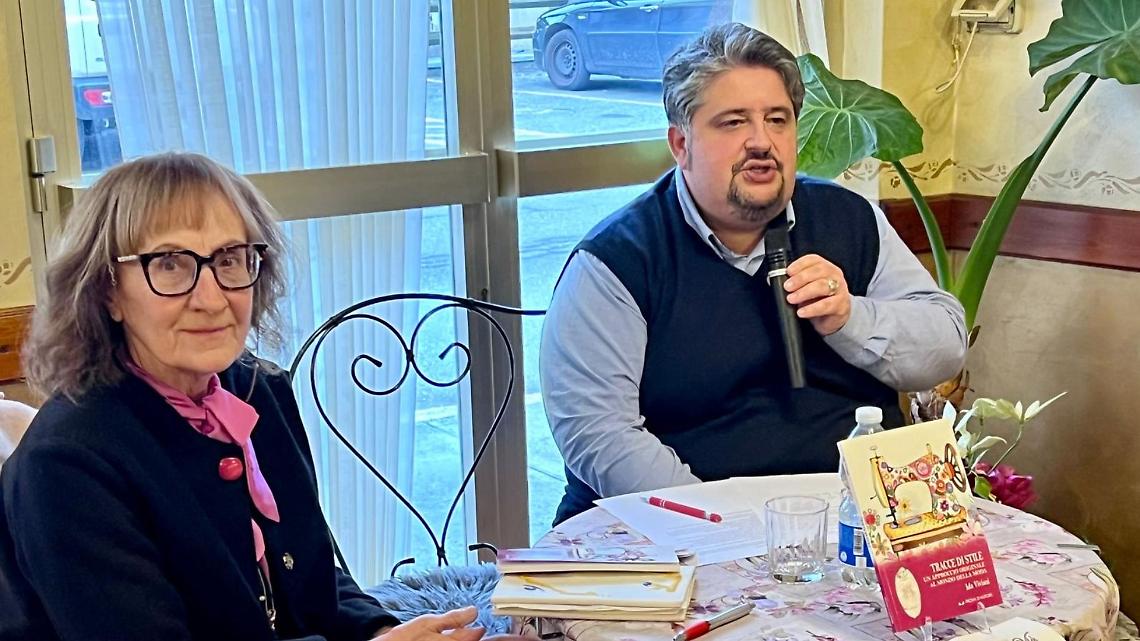 Vi&ugrave; riscopre l&rsquo;eleganza della memoria: Ida Viviani racconta la moda come storia di vita