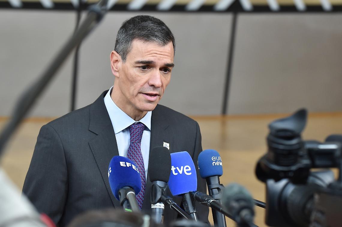 Trump minaccia lo stop al commercio con la Spagna dopo il no alle basi USA: scontro su Iran e spese NATO al 5%