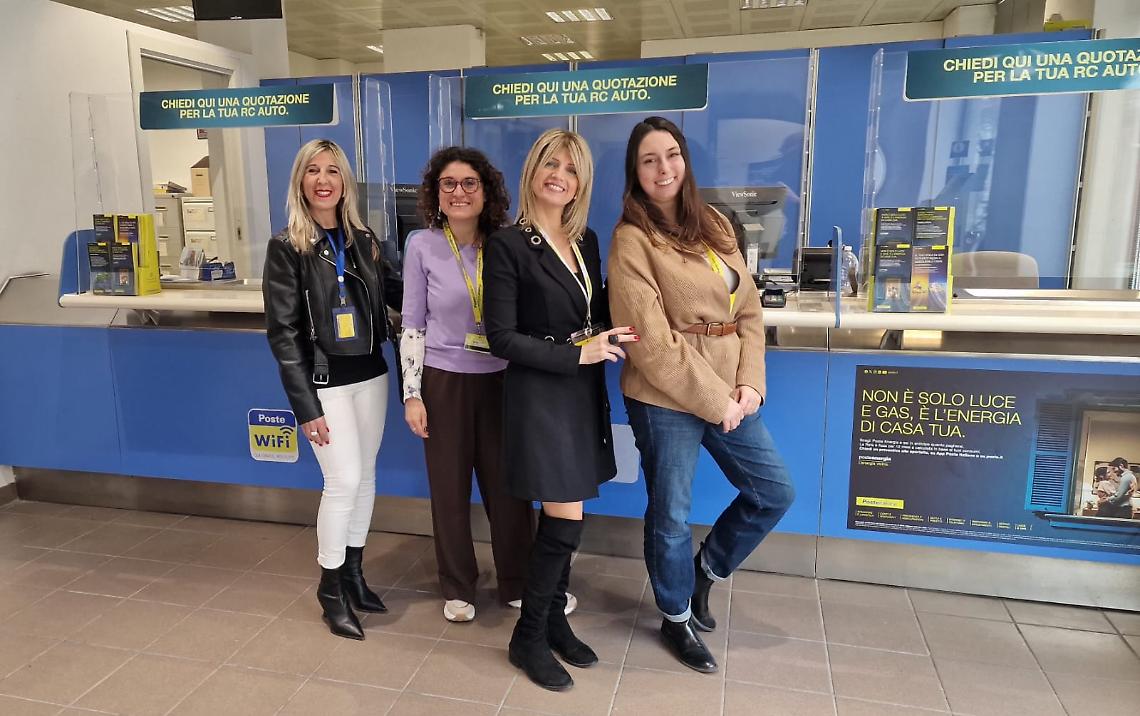 A Settimo Torinese un ufficio postale "in rosa"