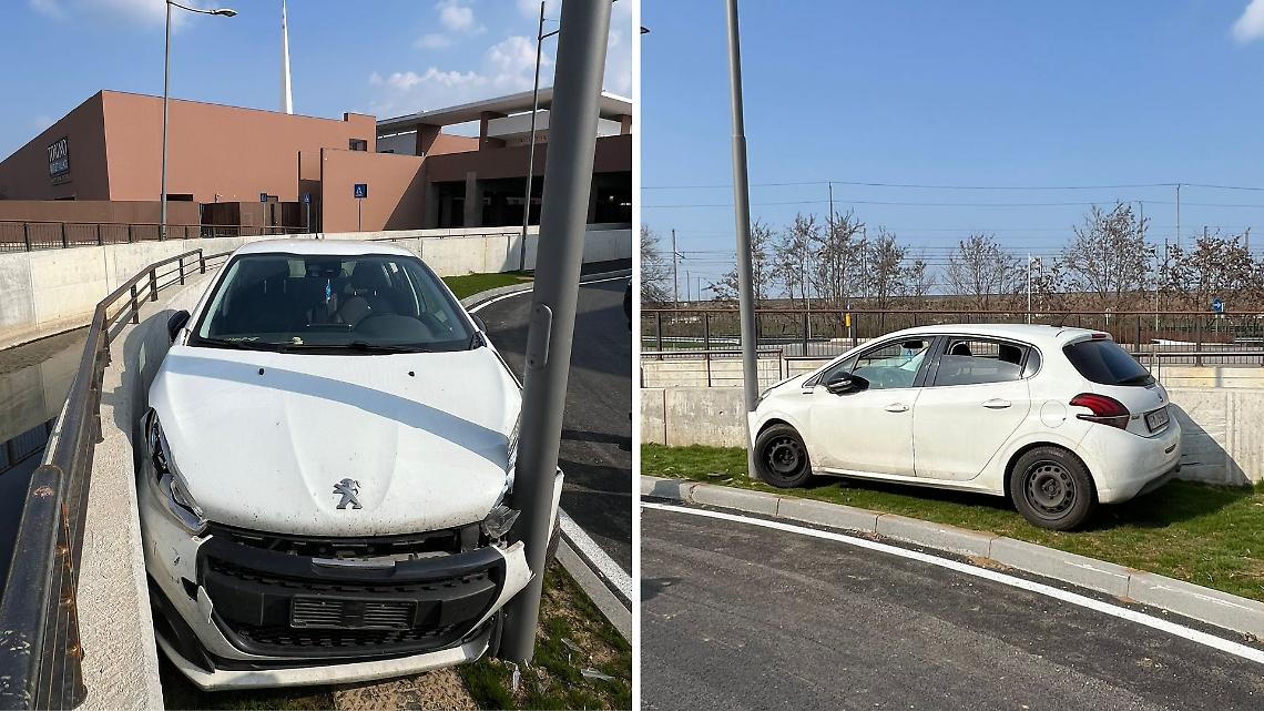 Si schianta contro un palo all&rsquo;Outlet di Settimo: patente ritirata per guida in stato d&rsquo;ubriachezza 