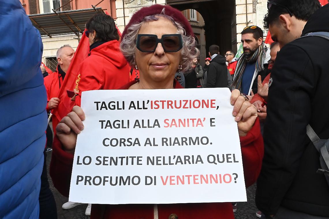 sciopero generale del 9 marzo: 24 ore per i diritti delle donne