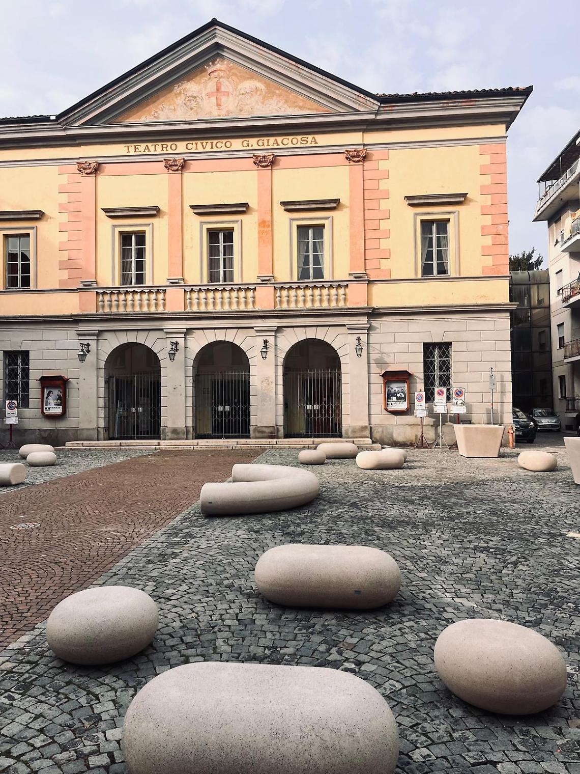 Le panchine e il piccolo teatro delle opinioni